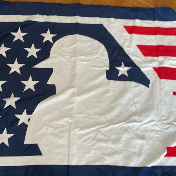 MLB Beach Towel (NEW) Collector’s Item - Picture 3 of 3